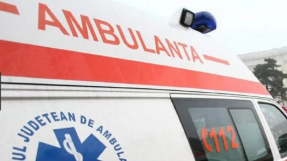 Accident grav în Arad: șoferul unui microbuz de călători a murit