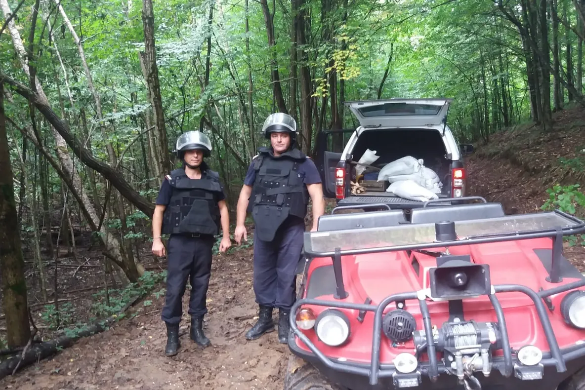 Explozie, marţi, într-o pădure din județul Arad, DN7