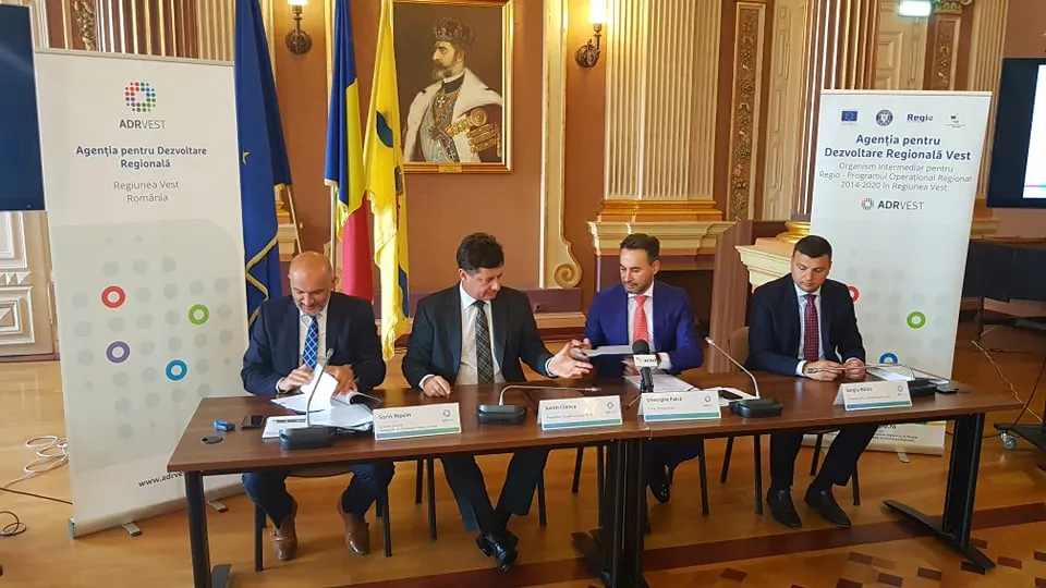 Arad: Teatrul Clasic Ioan Slavici, restaurat cu cca 14 milioane de lei, bani europeni. Primarul Falcă: ne îndeplinim obiectivul ca în 2021, să fim partenerii Timișoarei în Capitală Culturală Europeană