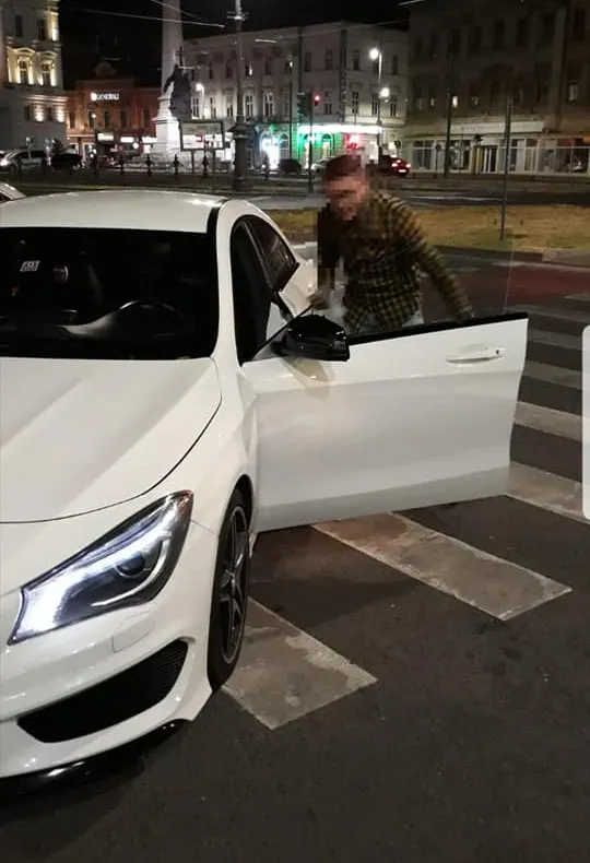 Arad: Șofer amendat după ce a fost dat de gol de către grupul Facebook Radar Arad că a parcat ilegal