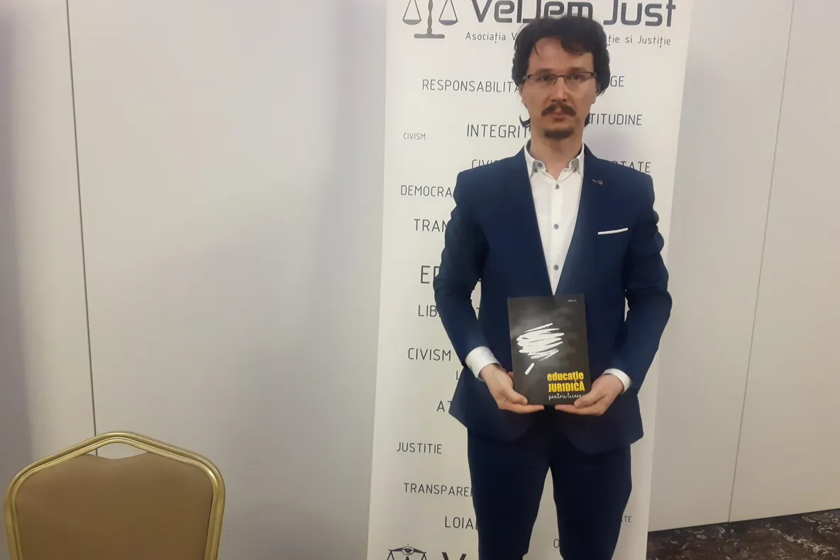 Arad: Judecătorul CSM, Cristi Danileț: în ultimii ani, creștere alarmantă a numărului copiilor care ajung în instață, fie ca victime, fie ca autori. Statistici alarmante