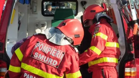 Arad: 4 victime, într-un accident pe DN7, în județul Arad. Circulația este blocată complet