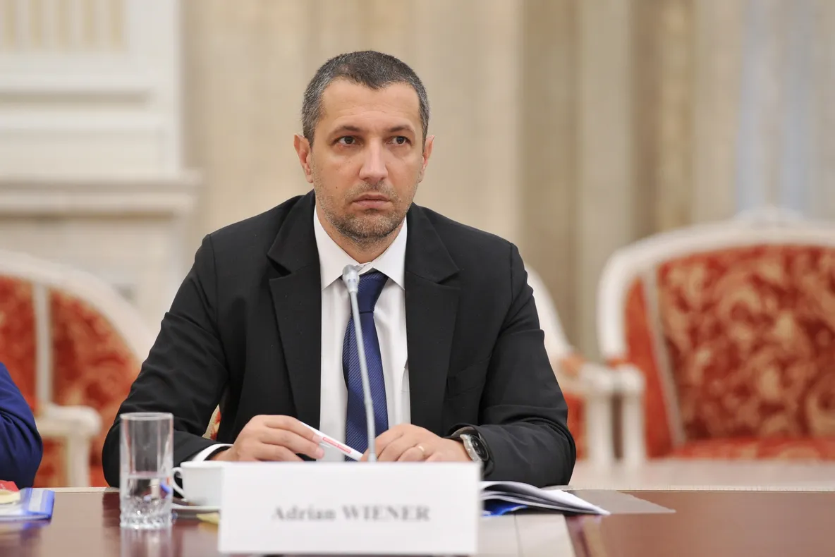 Arad: AUDIO Șeful USR din Senat, medicul Adrian Wiener: Moment de responsabilitate maximă, nu e timp pentru celebrarea unei victorii, ci mai degrabă... PLUS Ce priorități așteaptă de la viitorul Guvern