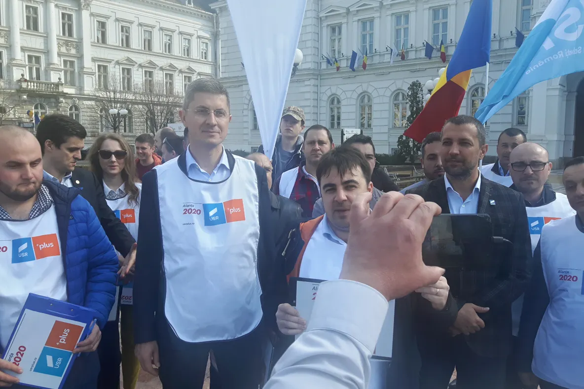 Arad: Dan Barna, USR: I-am mulţumit lui Nicuşor Dan, e poziţia domniei sale dacă rămâne în partid