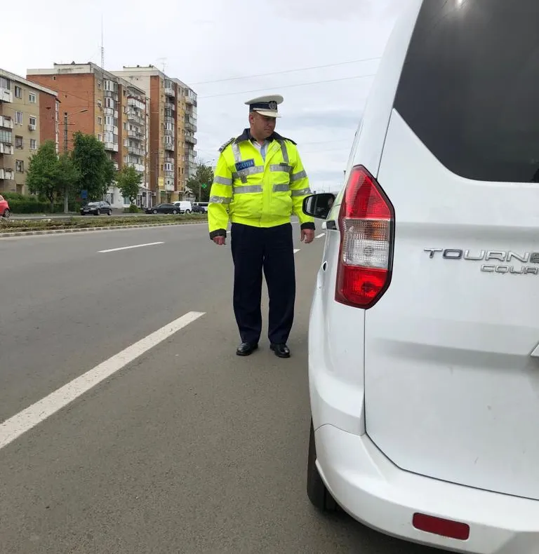 Arad: 96 de amenzi, în valoare de peste 28.800 lei, în doar 2 ore. Vitezomanul zilei: o tânără de 25 de ani