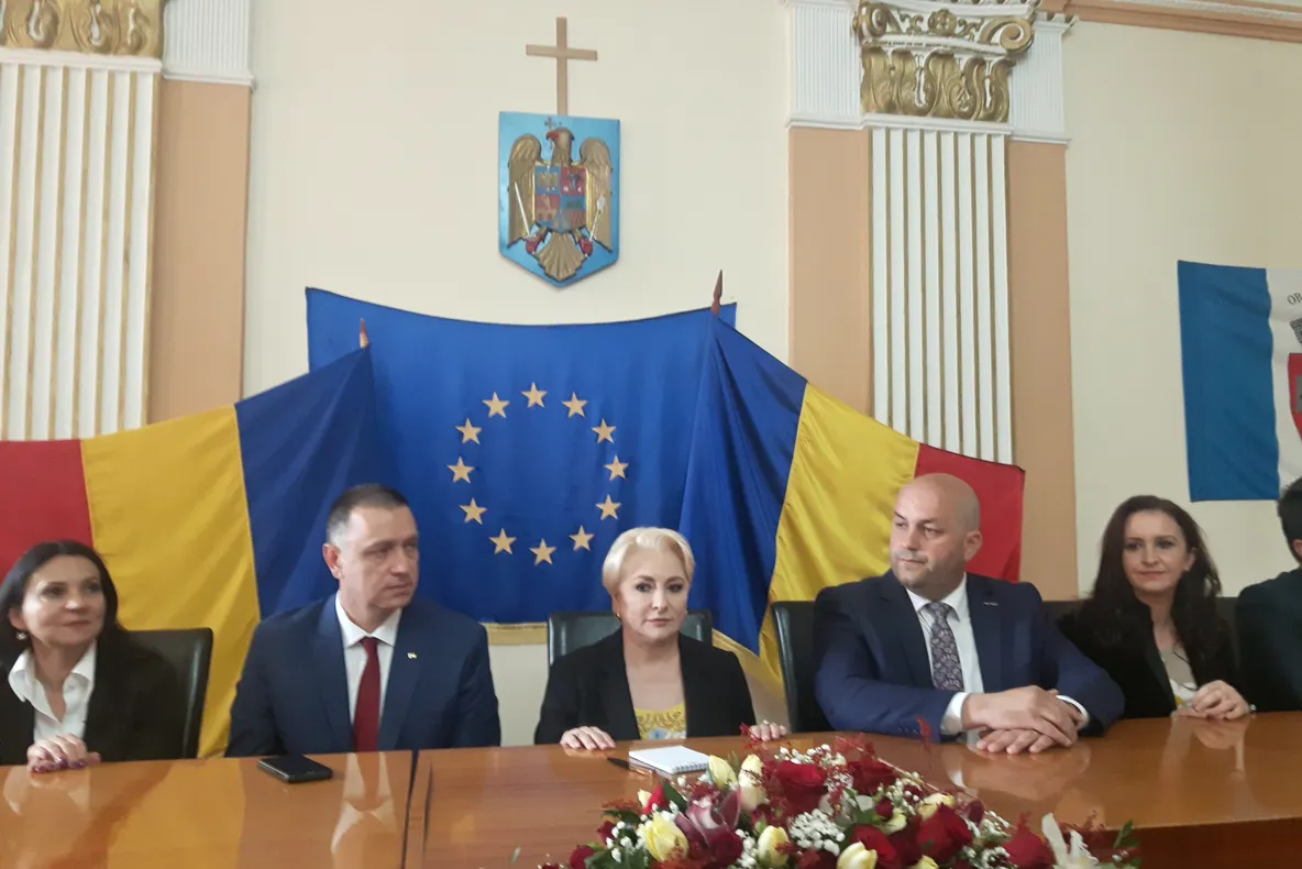 Arad: AUDIO PSD Arad o susține pe Viorica Dăncilă pentru funcția de președinte al PSD. Președintele PSD Arad, deputatul Dorel Căprar: "sperăm (..) să readucă PSD acolo unde a fost nu de mult"