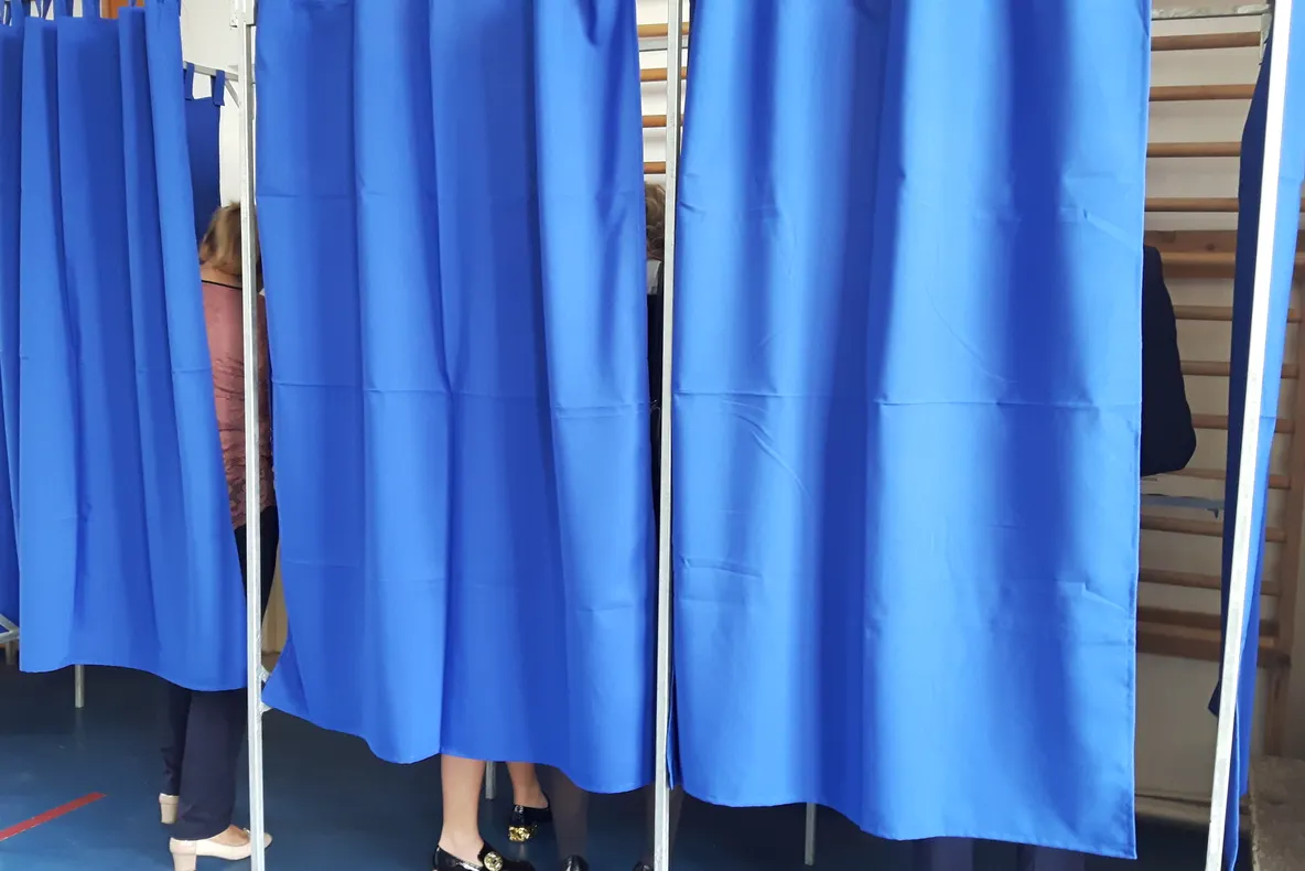 Arad: AUDIO Incident electoral în Arad. A intervenit imediat Poliția