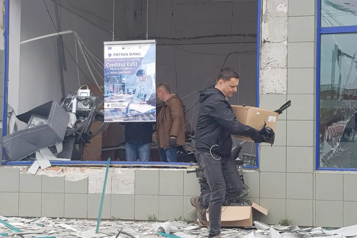 Arad: Explozie la un nou bancomat din Arad: Hoții nu au găsit niciun ban în ATM