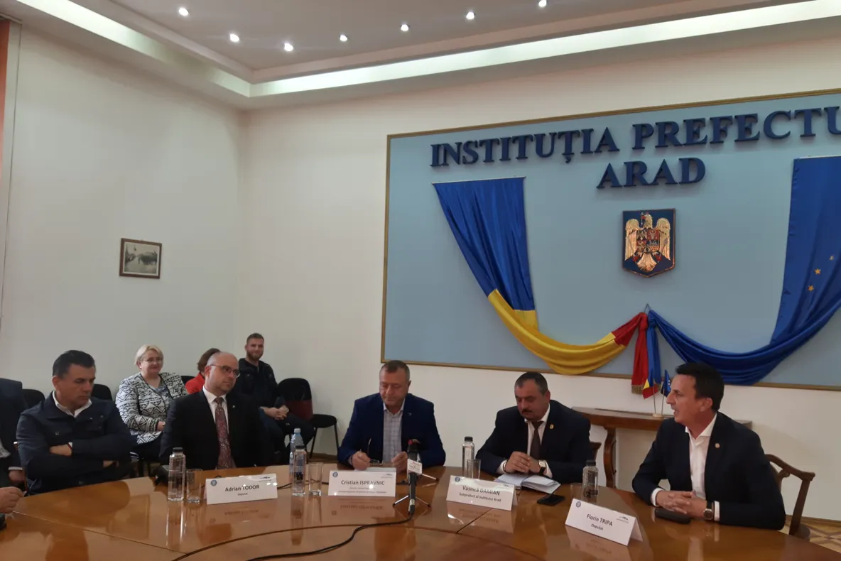 Arad: Primele documentații pentru realizarea drumului expers Arad-Oradea, depuse joi. Drumul va lega autostrăzile A1 și A3