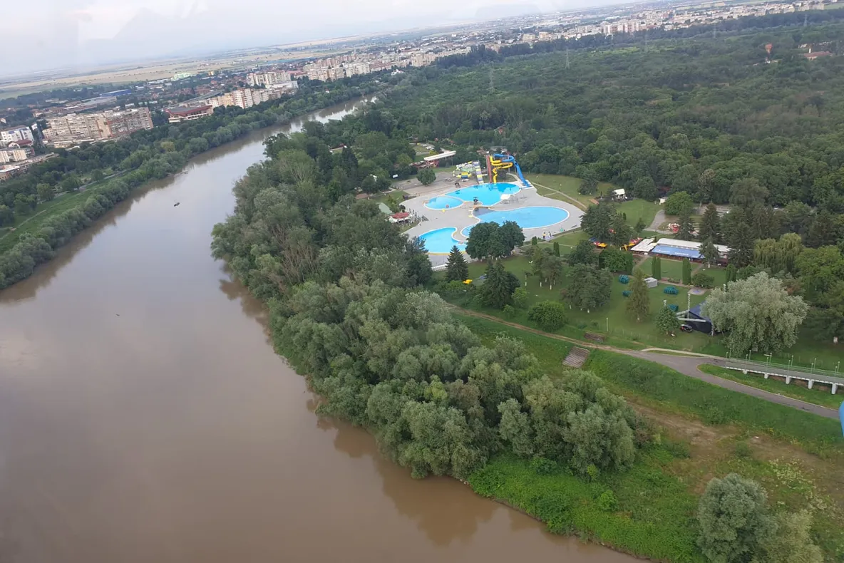 Arad: AUDIO VIDEO Imagini spectaculoase cu lupta împotriva țânțarilor