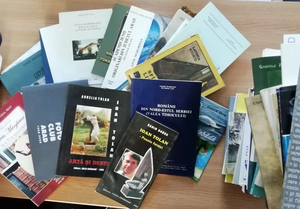 Arad: Donație importantă de carte, pentru Biblioteca Județeană din Arad, din colecția unui cunoscut om de cultură din vestul țării