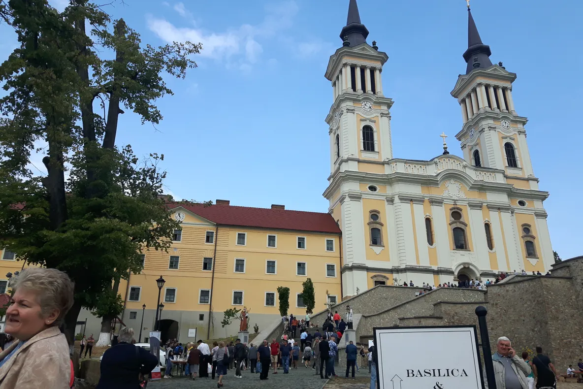 Arad: 252 de ani de la vizita pe care viitorul Împărat Iosif al Doilea a efectuat-o în cel mai mare loc de pelerinaj catolic din vestul României. "Dacă nu ar fi fost împărat la Viena, ar fi dorit să fie guardian la Maria Radna"