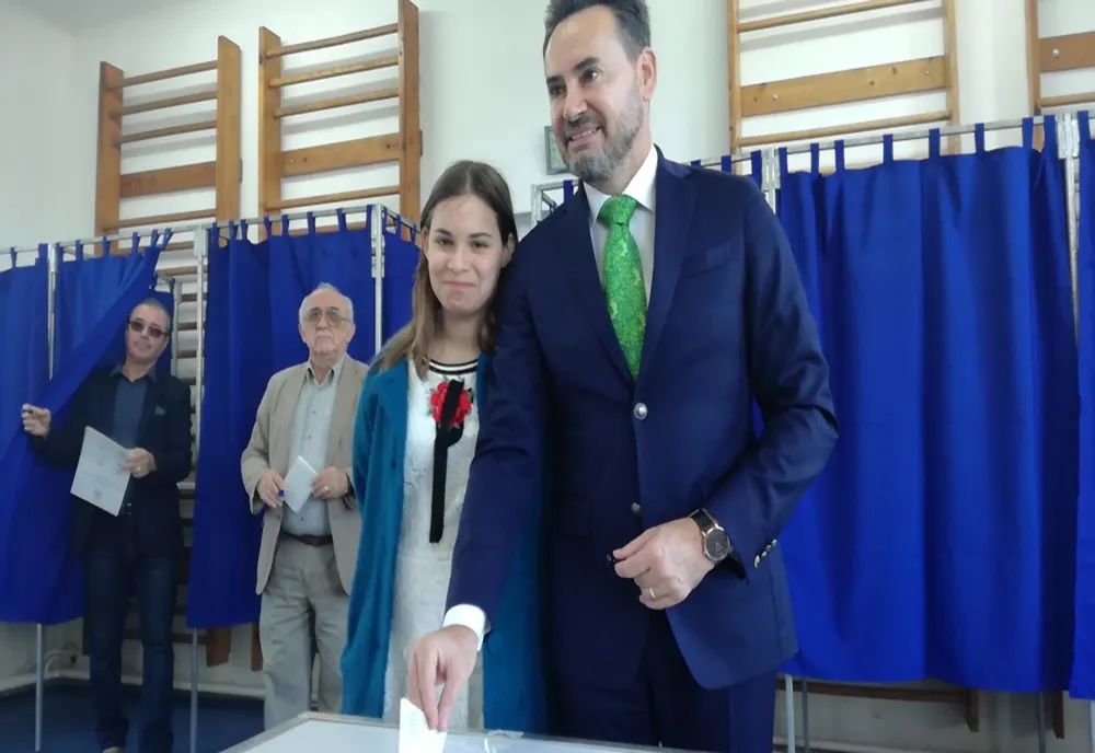 Arad: AUDIO Europarlamentarul PNL Gheorghe Falcă: "cetăţenii ne-au obligat, prin votul lor, să facem o politică corectă şi să producem reforme". Ce măsuri anunță
