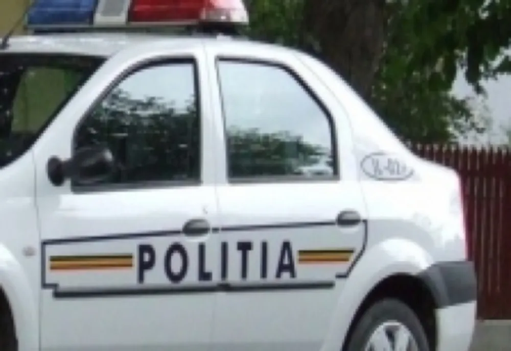 Arad: AUDIO 288 de litri de țuică, dar și cazanul cu care se producea țuica, confiscate dintr-o casă din Arad