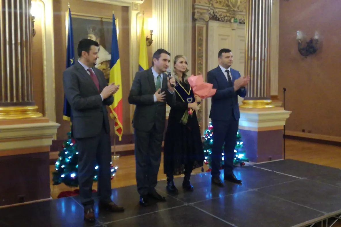 Arad: AUDIO FOTO VIDEO Momentul în care cunoscuta campioană Daniela Dodean-Monteiro devine Cetățean de Onoare al municipiului Arad
