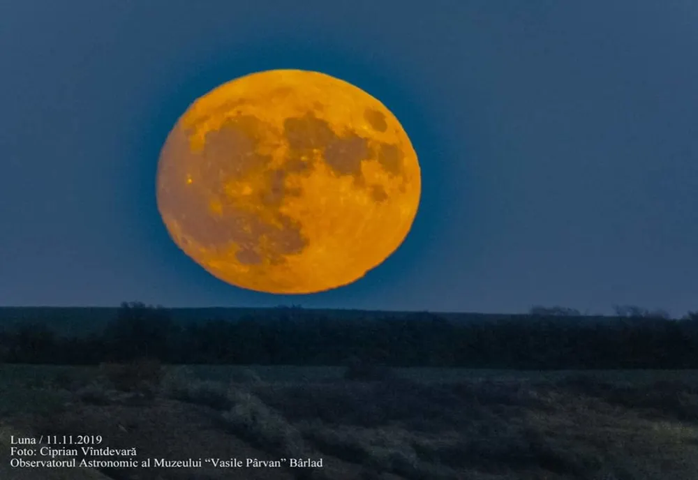 Arad: Eclipsa parțială de soare va putea fi observată gratuit cu telescoape la Cetatea Șiriei