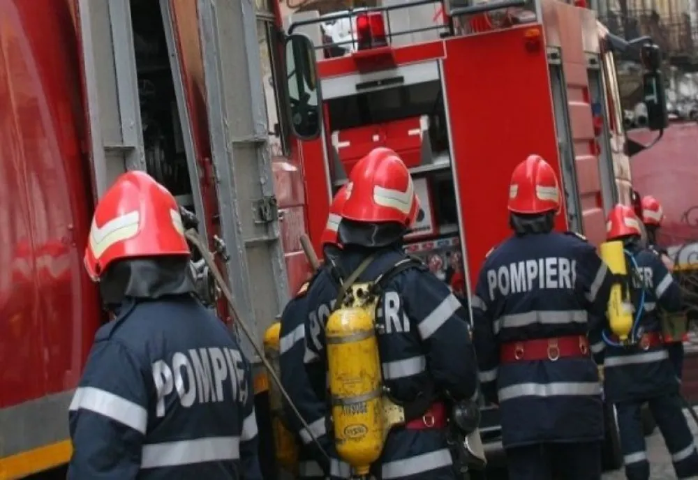 UPDATE ACCIDENT AUDIO Un bărbat a murit, iar o femeie a fost grav rănită, după ce mașina în care se aflau a fost lovită de tren