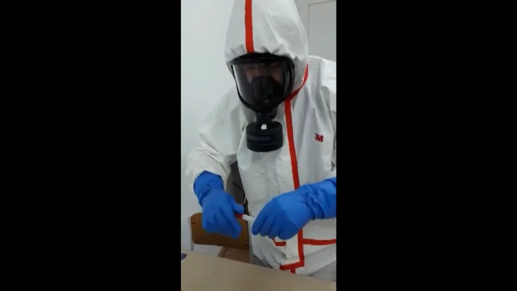 Arad: AUDIO VIDEO Noi imagini cu controalele ISU Arad la Liceul German. 18 elevi au ajuns la spital în noi cazuri