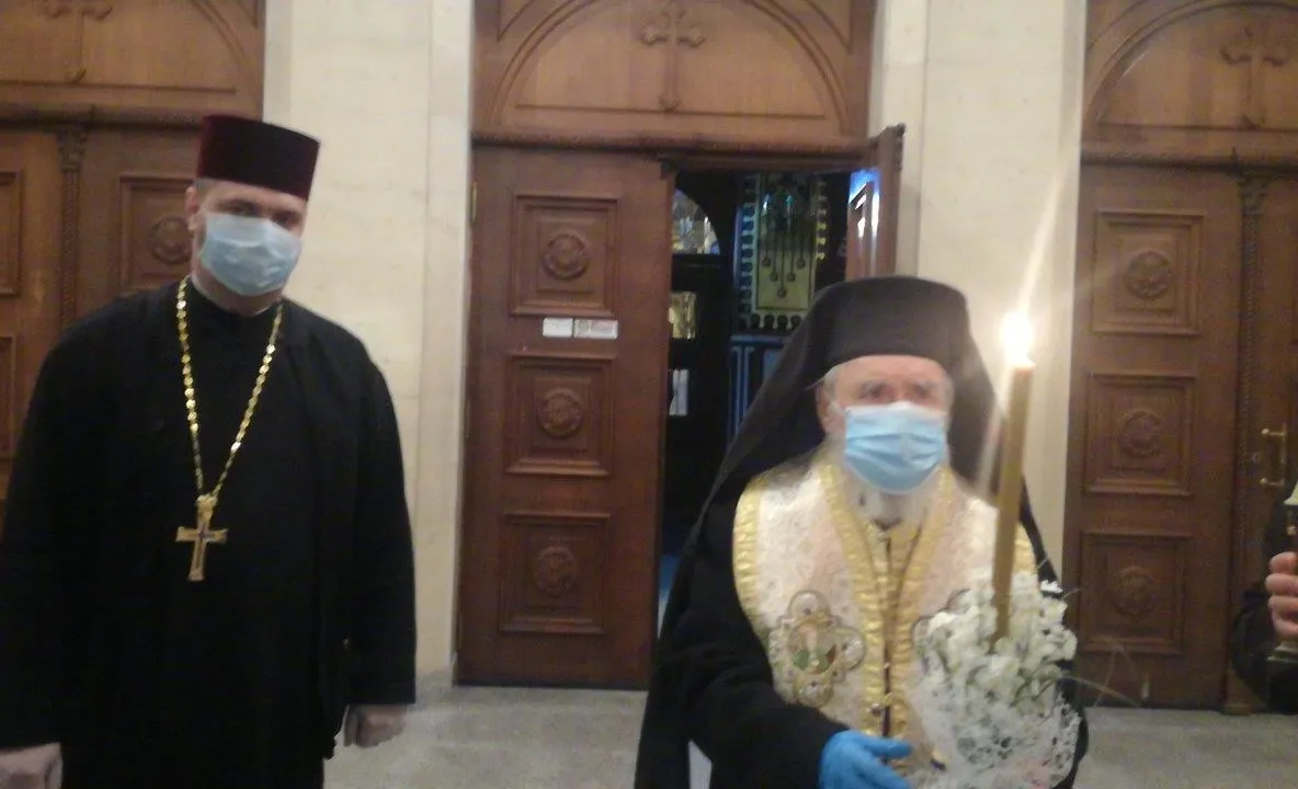 Arad: FOTO VIDEO Lumina Sfântă a Învierii adusă la Arad chiar din Lumina adusă de la Ierusalim, în condiții speciale