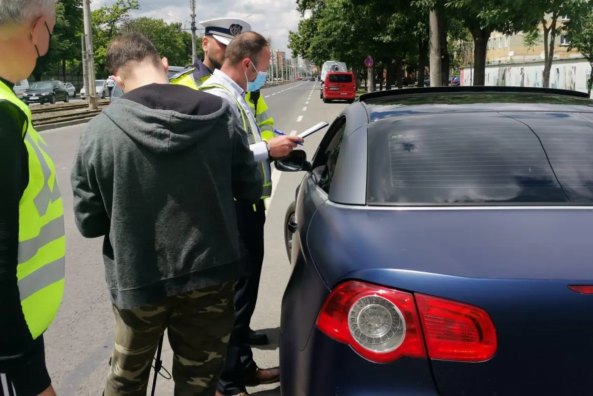 Arad: 47 de amenzi, în doar 2 ore, la Arad. Motivele