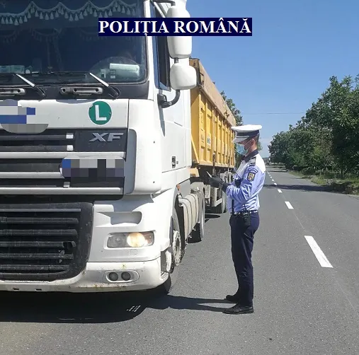 Arad: 192 de amenzi în valoare totală de 145.450 de lei, pentru transportatorii de mărfuri și persoane