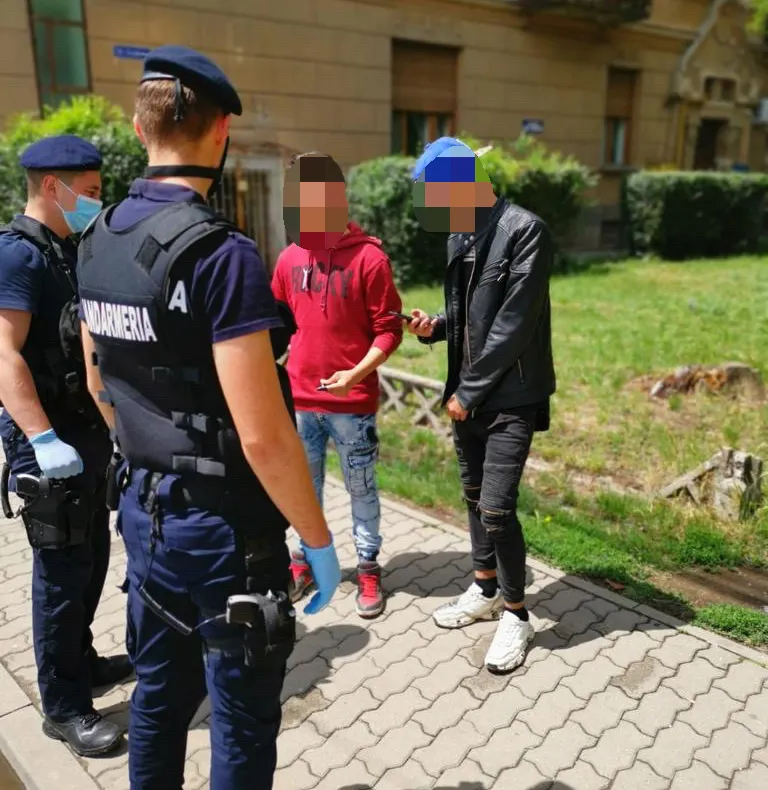 Arad: Razie a polițiiștilor, polițiștilor locali și jandarmilor în mai multe zone din centrul Aradului. Ce măsuri s-au luat