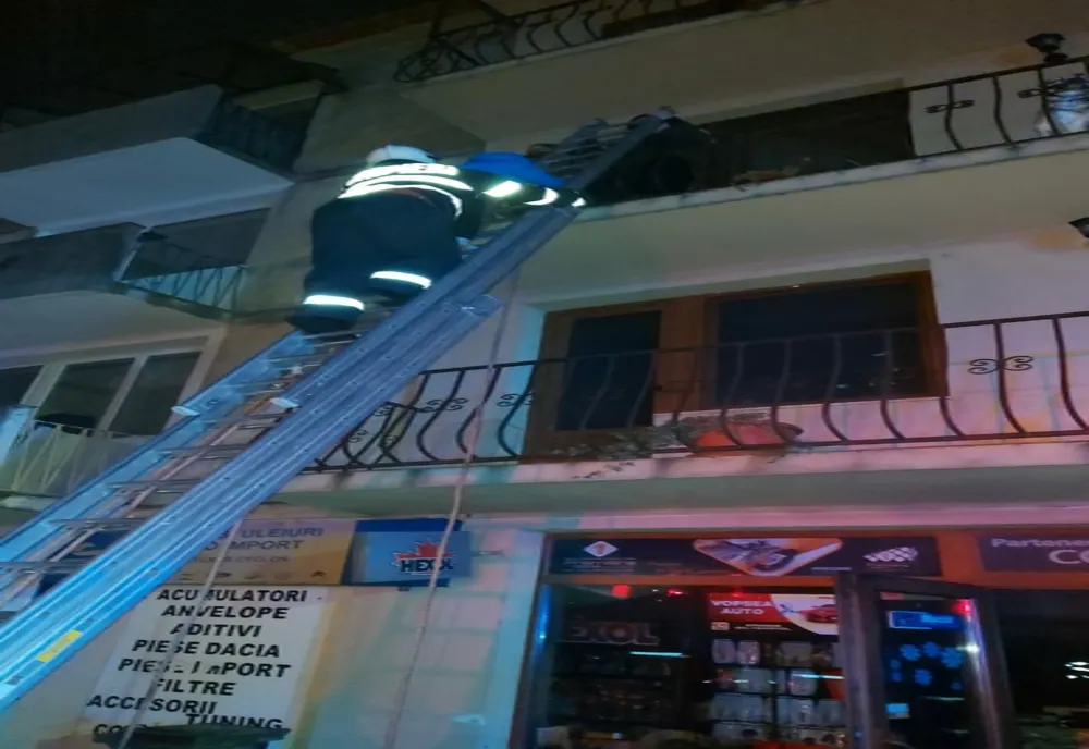 Incendiu în județul Arad. Pompierii au intervenit de urgență