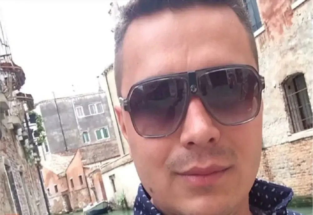 Liderul contrabandiştilor de ţigări din Arad, prins de poliţişti la trei zile după ce a primit mandat de arestare