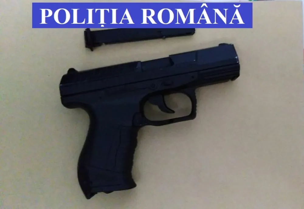 Cercetat pentru nerespectarea regimului armelor și munițiilor