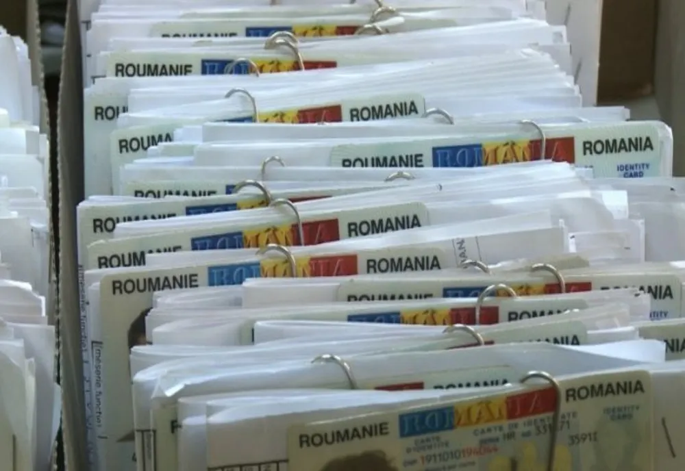 Serie nouă pe buletinele eliberate în Arad