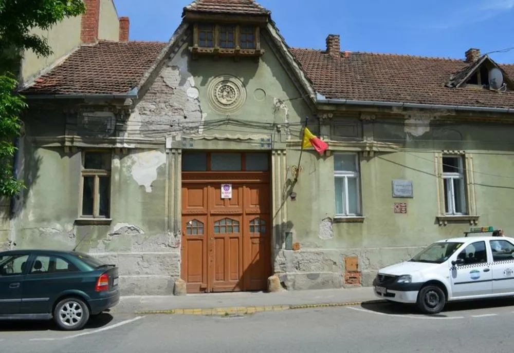 Casa care a aparţinut lui Ştefan Cicio Pop, scoasă la licitaţie pentru datorii