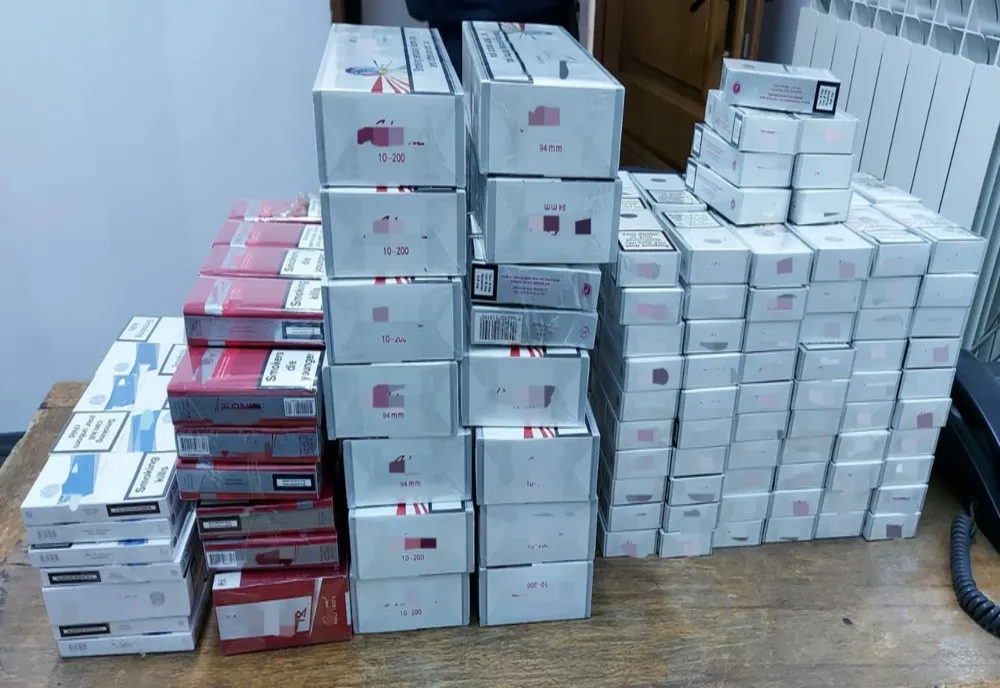 Septuagenar cercetat pentru contrabandă cu țigarete