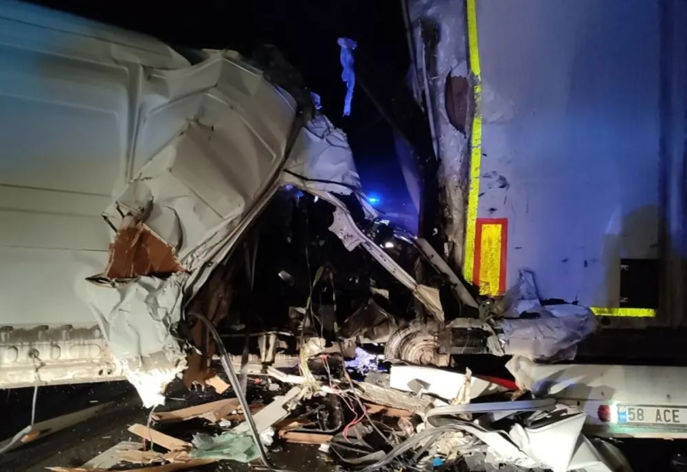Teribil accident pe autostradă, un om a murit