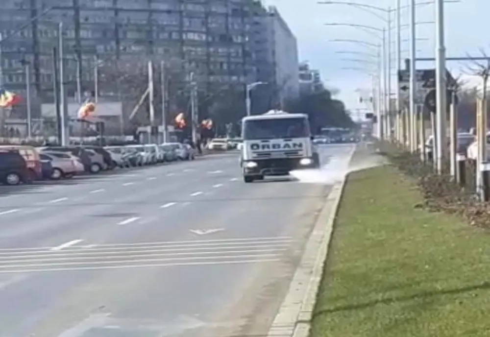 Se reia curățenia stradală în Arad