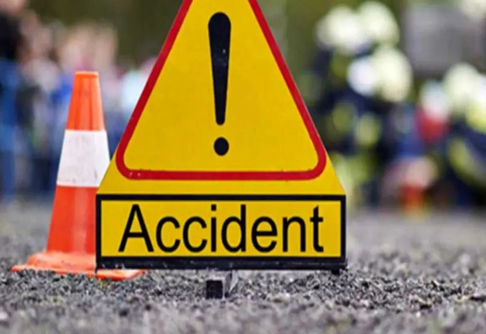 Accident într-o intersecție din Arad. Șofer rănit
