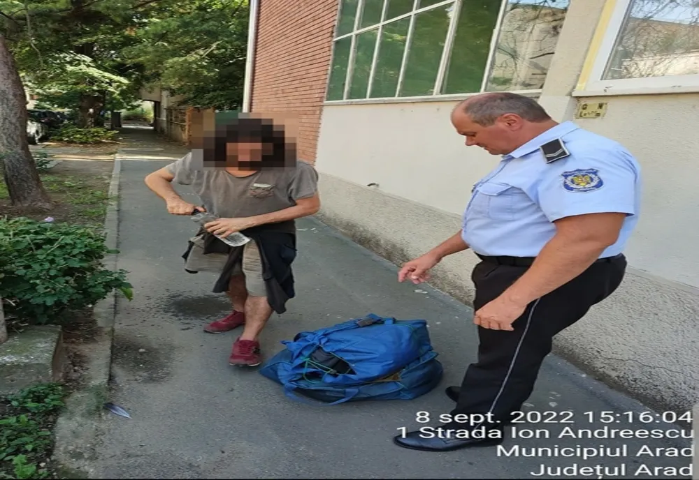 Mașini distruse la Arad de un "personaj pitoresc"