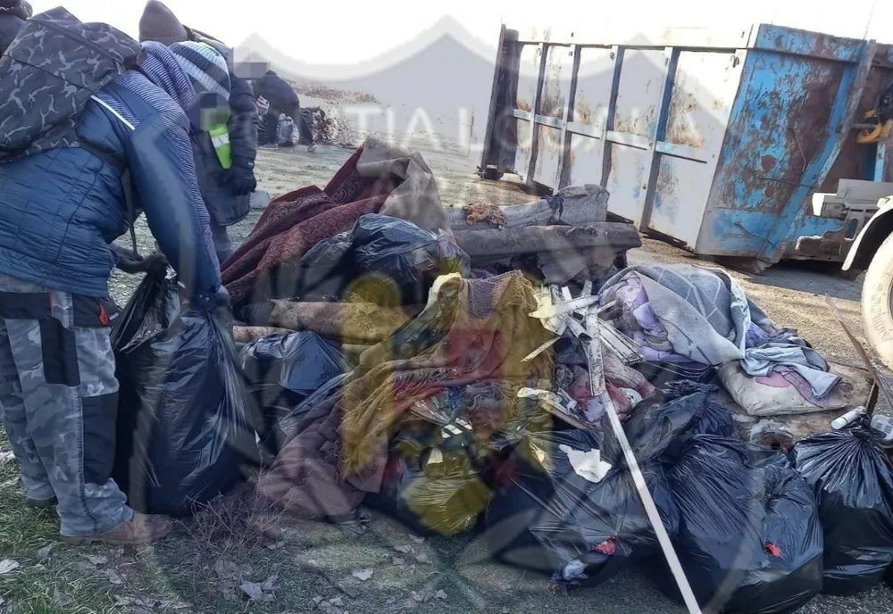 Condamnați penal și beneficiari de venit minim garantat, puși să adune deșeuri, la Arad