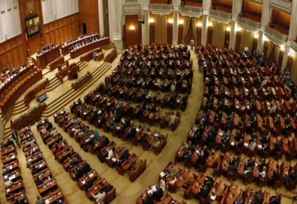 DEPUTAȚII ȘI SENATORII DEPUN SÂMBĂTĂ JURĂMÂNTUL DE CREDINȚĂ 