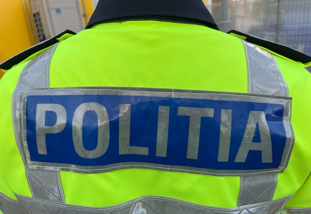 Un polițist din Arad a bătut o femeie de 70 de ani! Autoritățile au lansat o anchetă. Care a fost motivul agresiunii