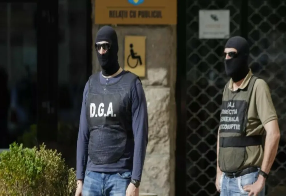Corupție la Poliția Rutieră Arad. DGA ridică acte doveditoare