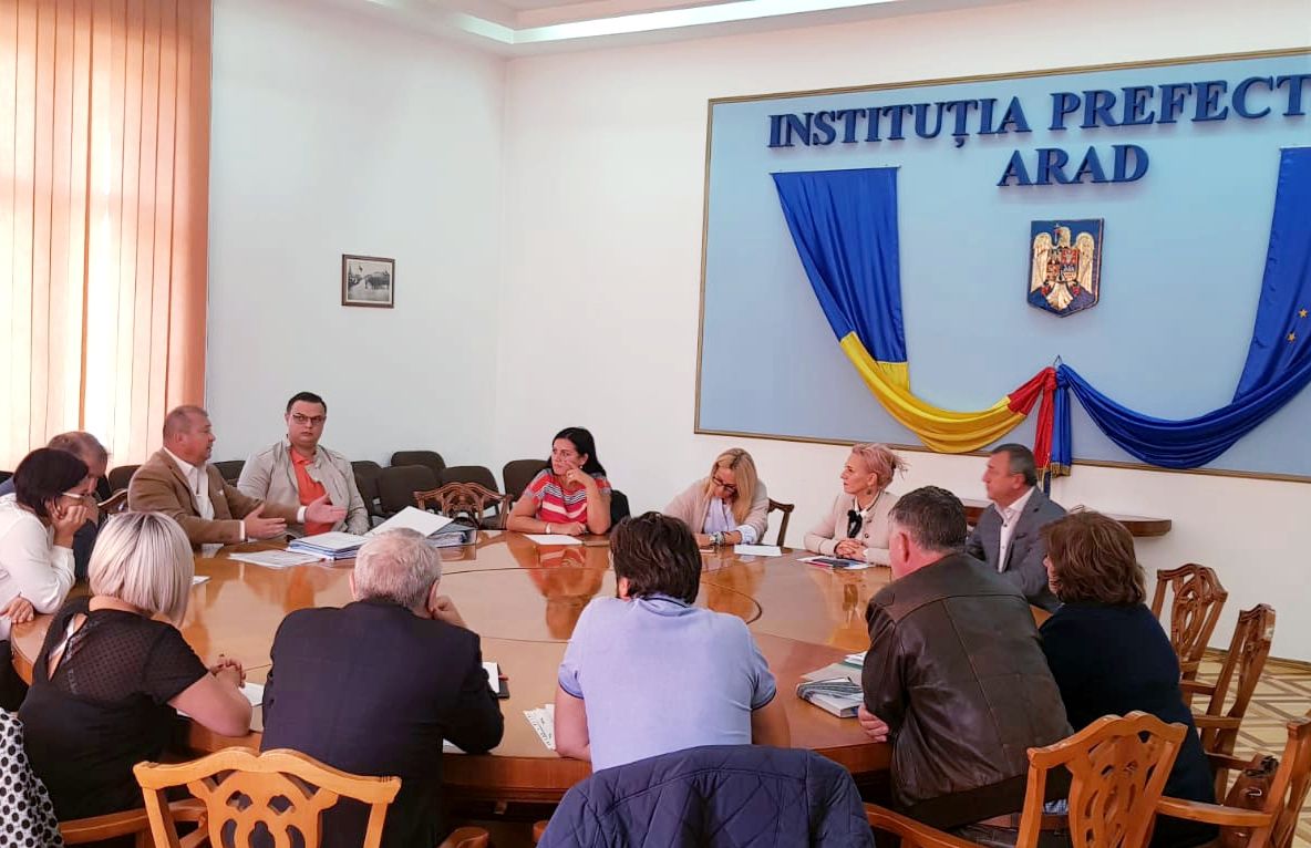 Arad: Ce soluții s-au găsit pentru cele 2 cartiere rezindențiale din comuna Vladimirescu