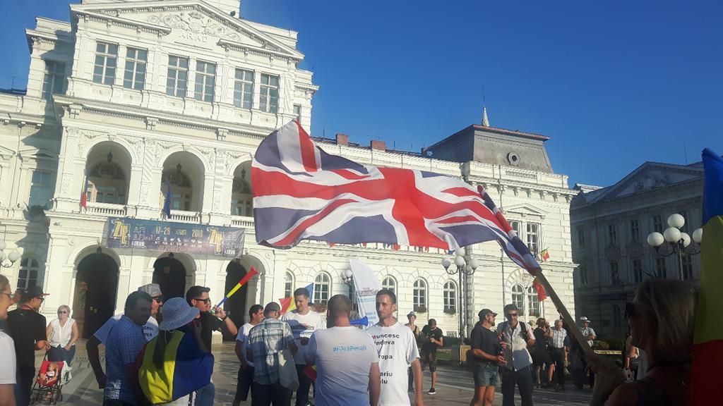 Un nou protest faţă de Guvern şi Liviu Dragnea, anunţat pentru luni seara în centrul Aradului
