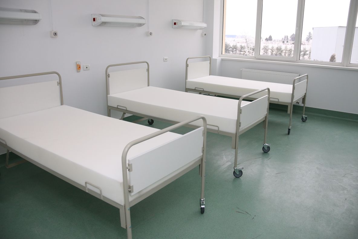 Arad: Un medic cardiolog în vârstă de 44 de ani a murit în Spitalul Județean Arad chiar în timpul gărzii