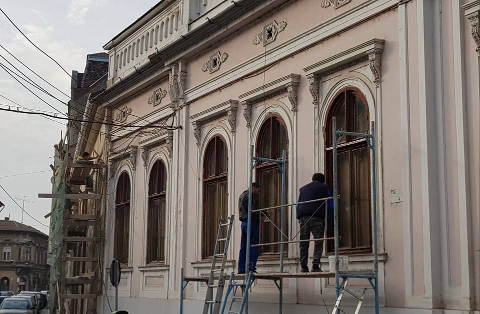 Arad: Supraimpozitarea dă roade. Alte 31 de clădiri intră în modernizări