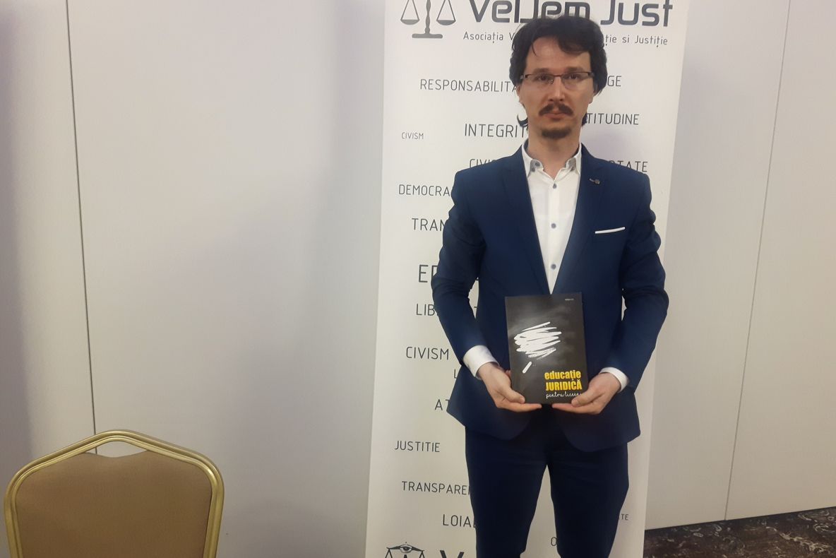 Arad: Judecătorul CSM, Cristi Danileț: în ultimii ani, creștere alarmantă a numărului copiilor care ajung în instață, fie ca victime, fie ca autori. Statistici alarmante