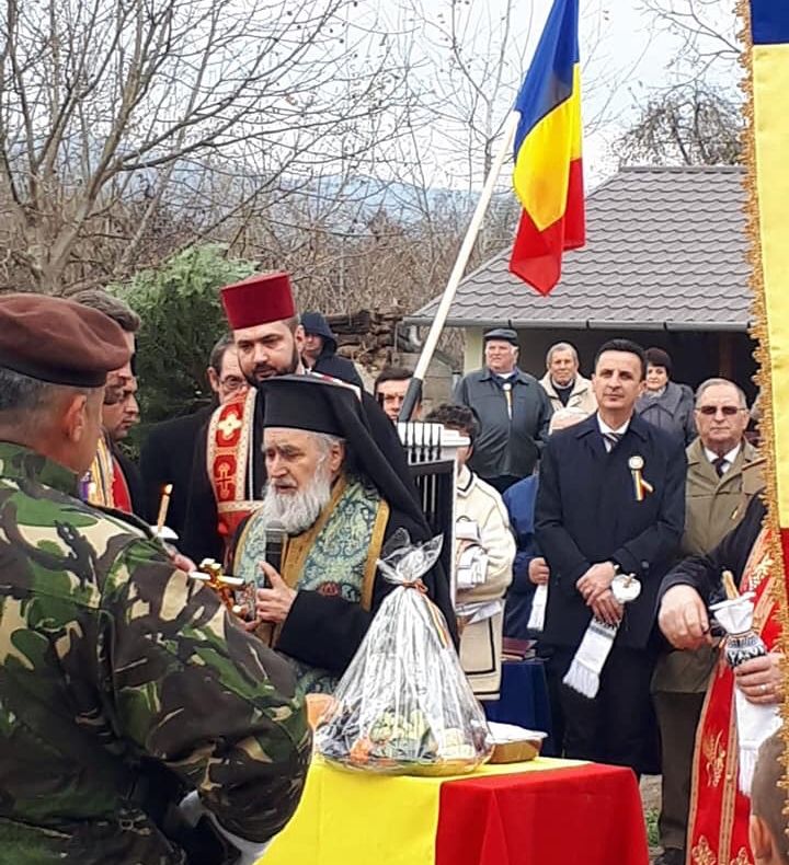 Arad: Monument dedicat eroilor din Cele Două Războaie Mondiale, sfințit de către Arhiepiscopul Aradului, dr. Timotei Seviciu