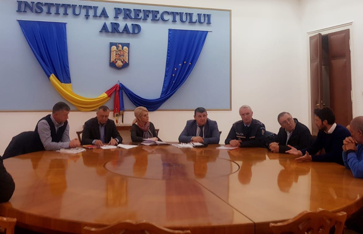 Arad: Drumul Național 7 va fi spălat, în județul Arad, în zonele cu mâzgă pe carosabil. Cine se face vinovat