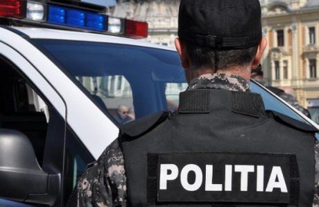 Arad: O femeie din Arad, cercetată după ce i-a furat fostului iubit verighetele cu care urmau să se căsătorească și 8.000 de euro