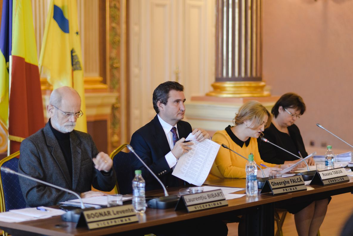 Arad: E oficial. 206 de clădiri degradate din Arad, supraimpozitate cu până la 500 la sută. Ce pot face proprietarii