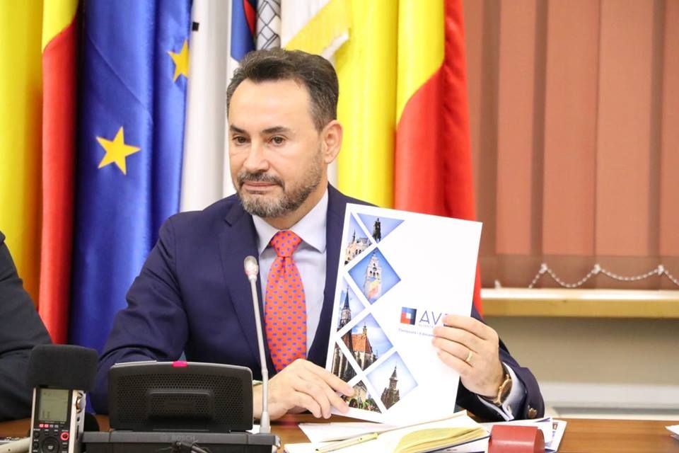 Arad: Primarul Aradului, Gheorghe Falcă: Alianța Vestului nu vrea să rupă România, mai există asemenea asocieri, care nu au plecat din România. Și alți primari din vest ar vrea în Alianța Vestului